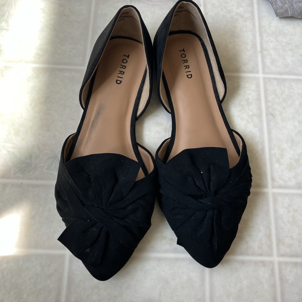 Torrid Black Faux Suede d'Orsay Flats Pointed Toe Knotted Bow Size 11 WW Wide